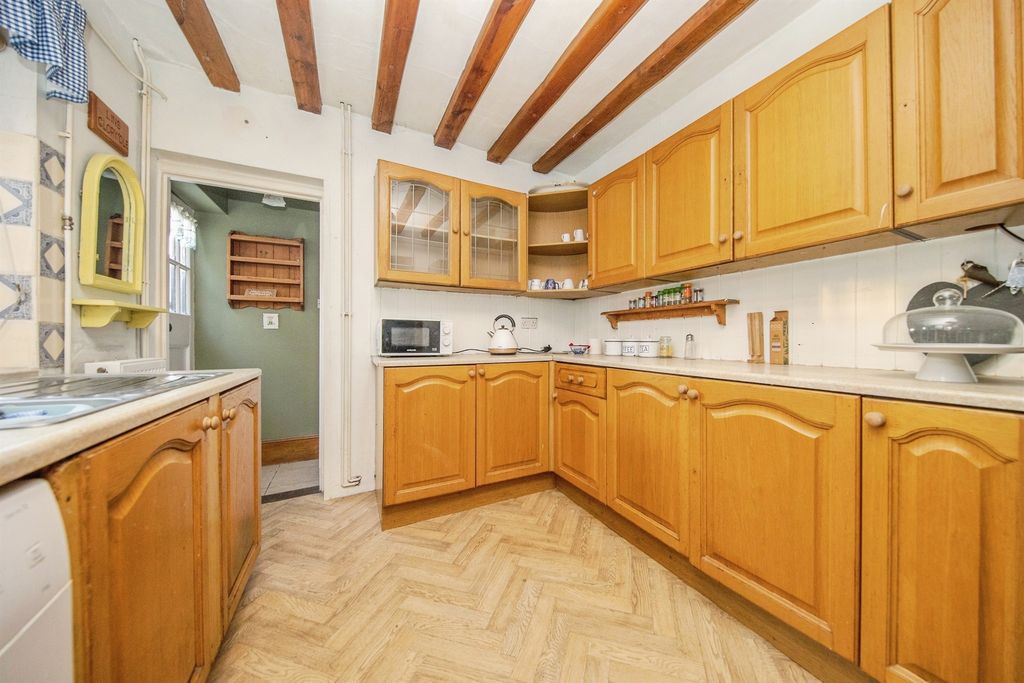 Property photo 2 of 16