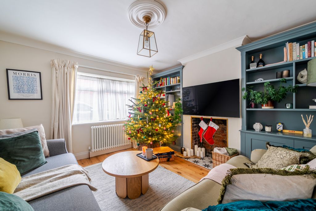 Property photo 3 of 16