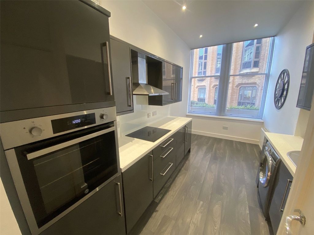 Property photo 3 of 10 Picture No. 06