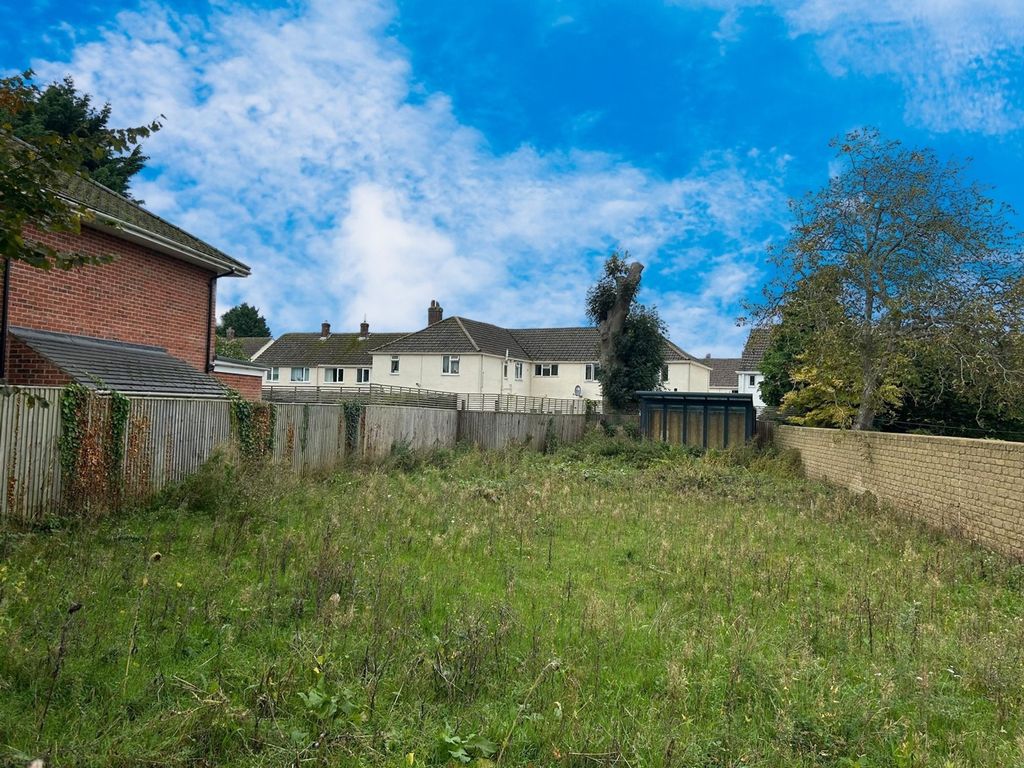 Property photo 3 of 9