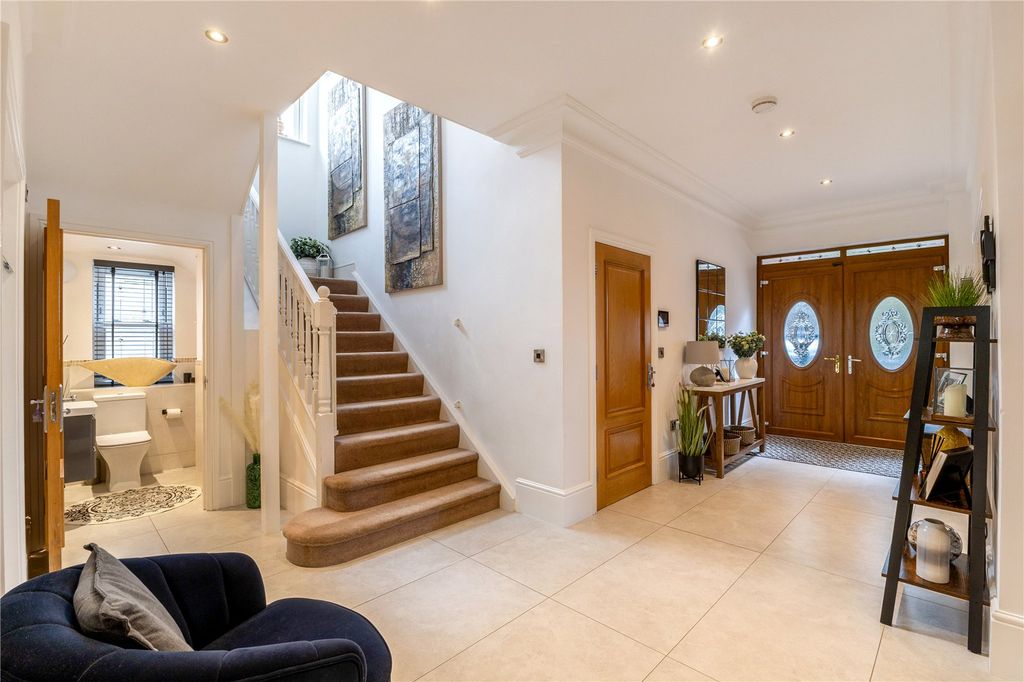 Property photo 2 of 48 Picture No. 56