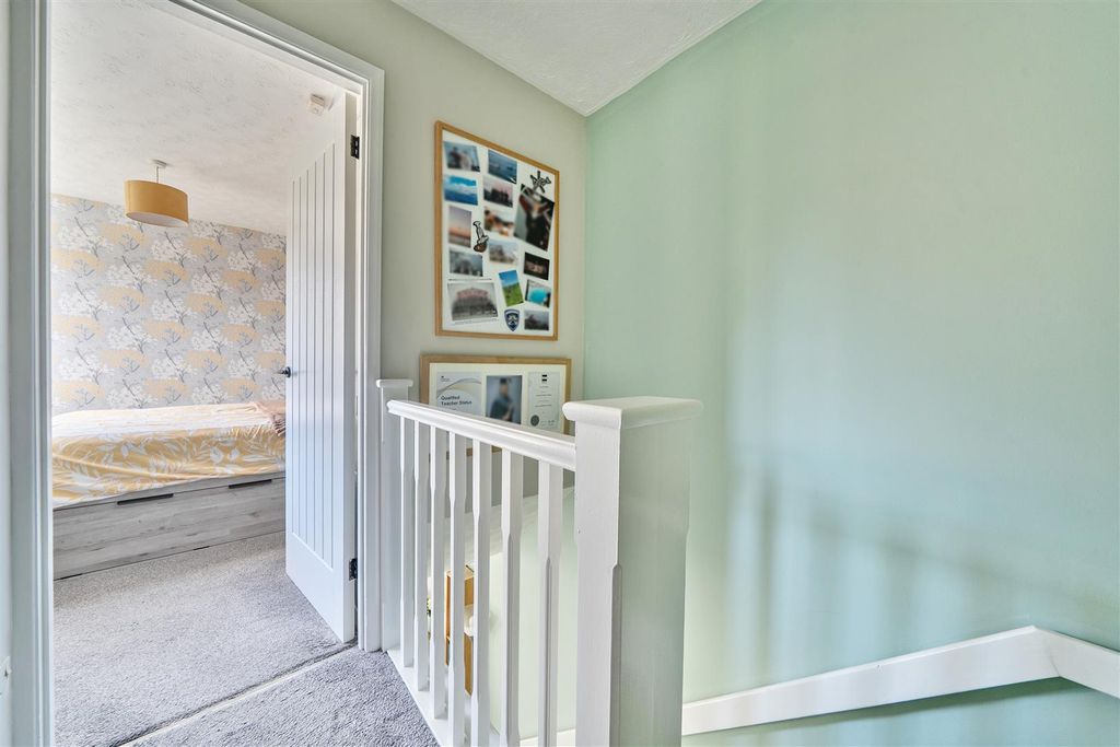 Additional image 7 of 1 bed property for saleDryden Close, Fareham, Hampshire PO16