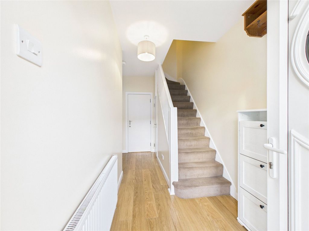 Property photo 2 of 11 Picture No. 14