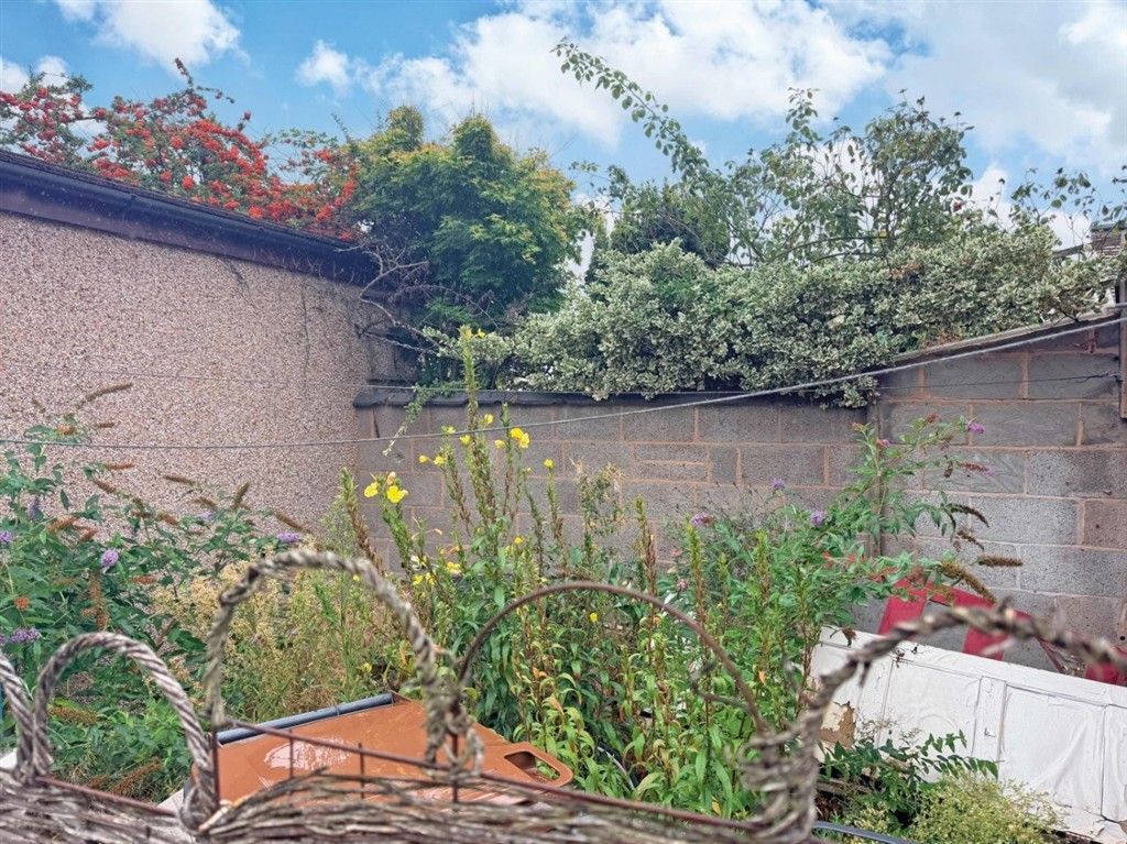 Property photo 3 of 6
