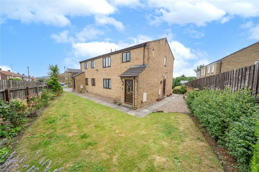 Property photo 1 of 16 Picture No. 14