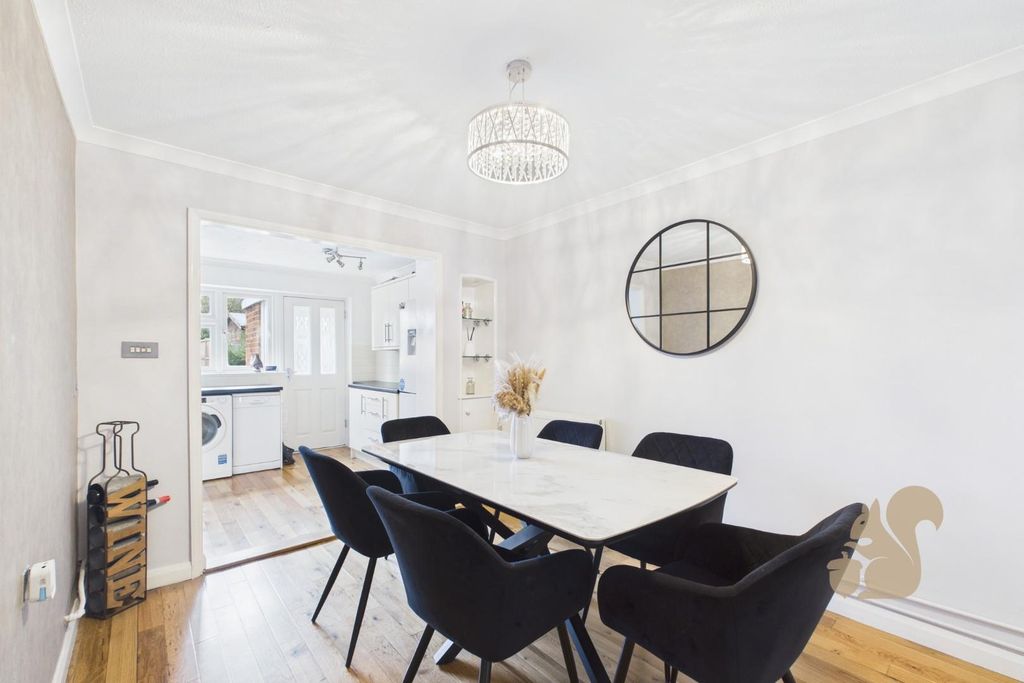 Property photo 2 of 24 Cam01659G0-Pr0653-Still005.Jpg