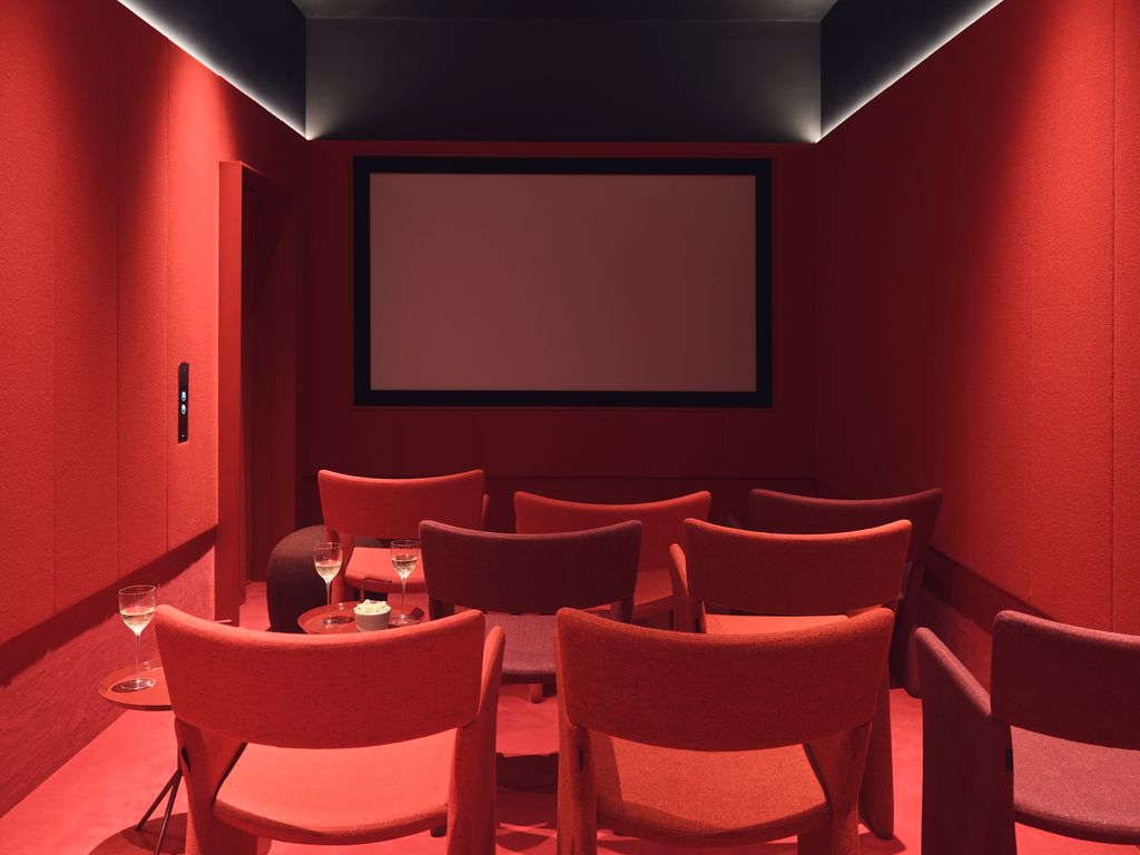 Property photo 2 of 27