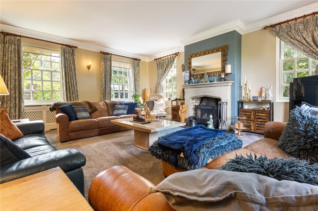 Property photo 2 of 18 Reception Room