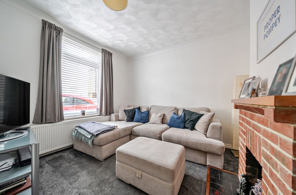Property photo 2 of 13 1468526-1-6A19F7B...