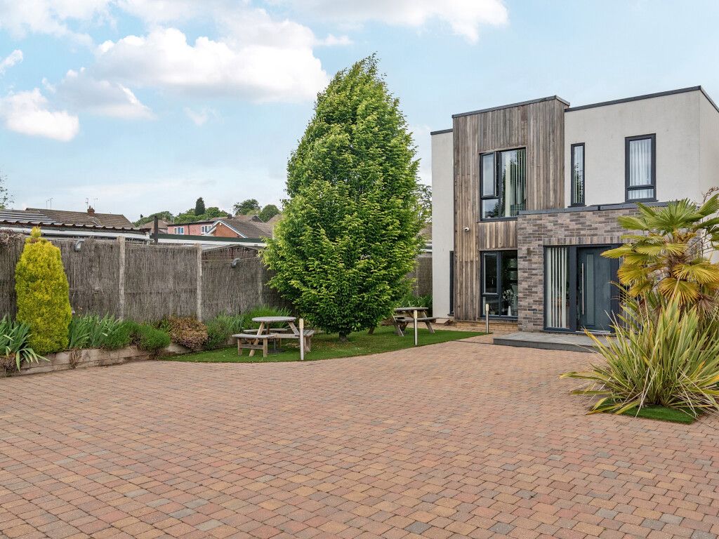 Property photo 1 of 28 1465318-23-6A0Da2...