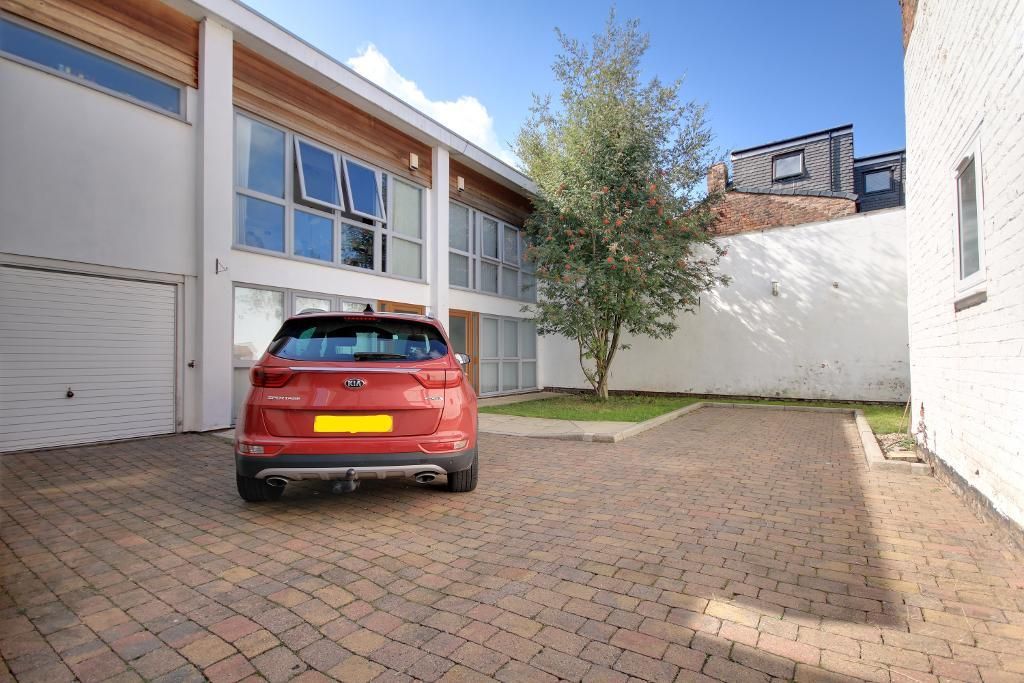 Property photo 1 of 13 Front Exterior