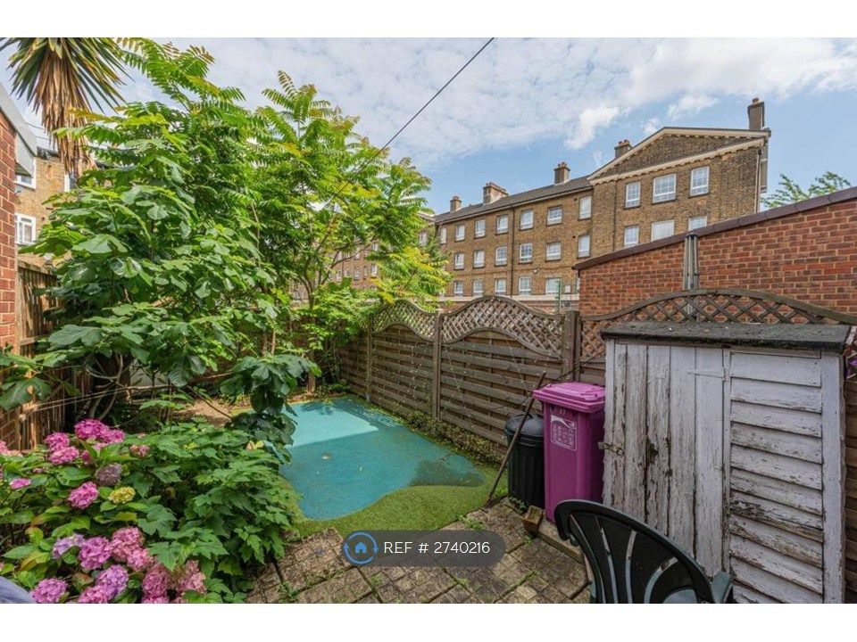 Property photo 2 of 11