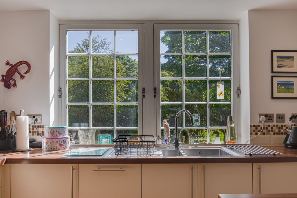 Property photo 2 of 26 Kitchen-Squarewithwindow
