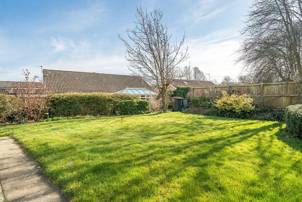 Property photo 3 of 25