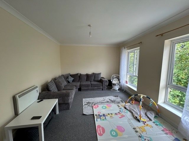Property photo 3 of 6