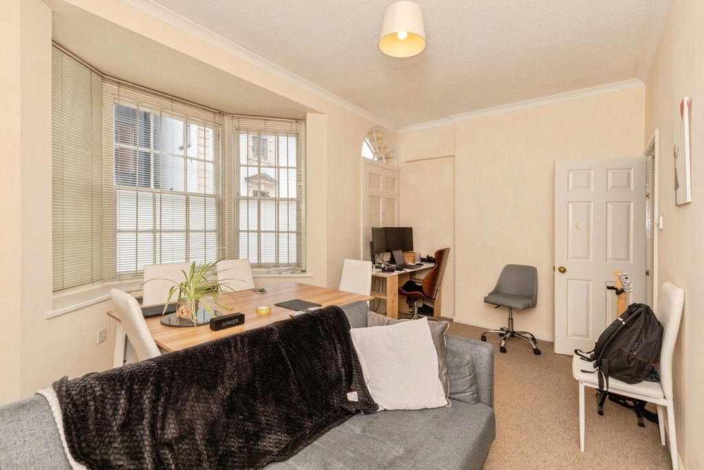 Property photo 2 of 15 Photo