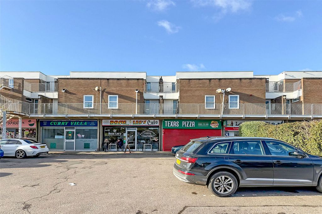 Additional image 12 of 2 bed flat for saleWick Parade, Wick, Littlehampton, West Sussex BN17