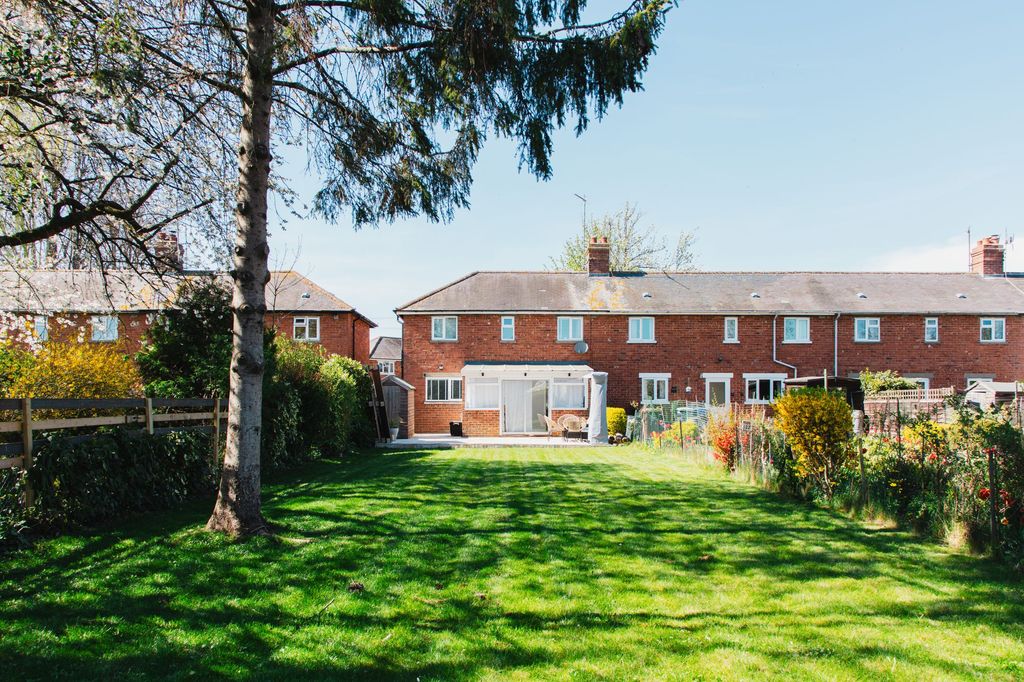 Property photo 2 of 22