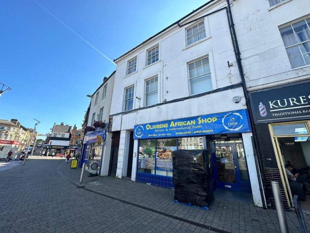 Property photo 2 of 8