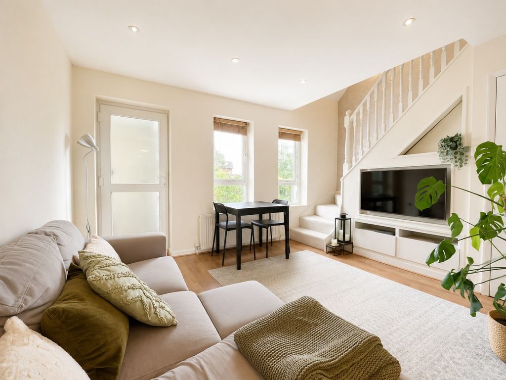 Property photo 3 of 8 5245662