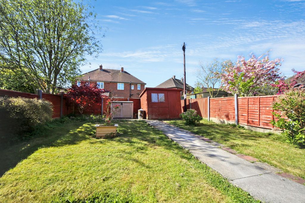 Property photo 3 of 15
