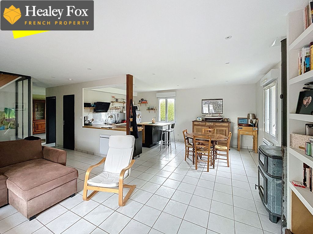 Property photo 2 of 12