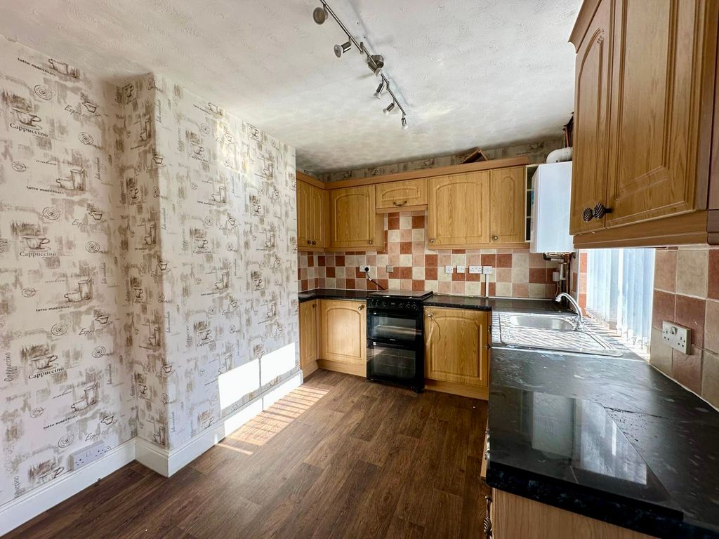 Property photo 3 of 11 Bedroom 1