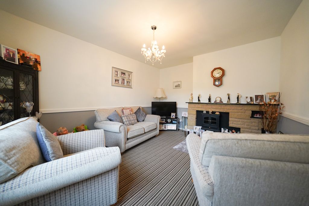 Property photo 2 of 19 Dsc09098