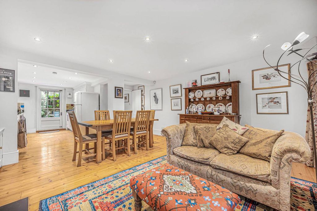 Property photo 3 of 14