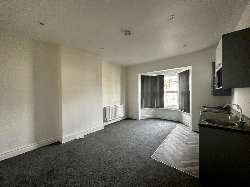 Property photo 2 of 7 2694-Pra12507-2-Raw