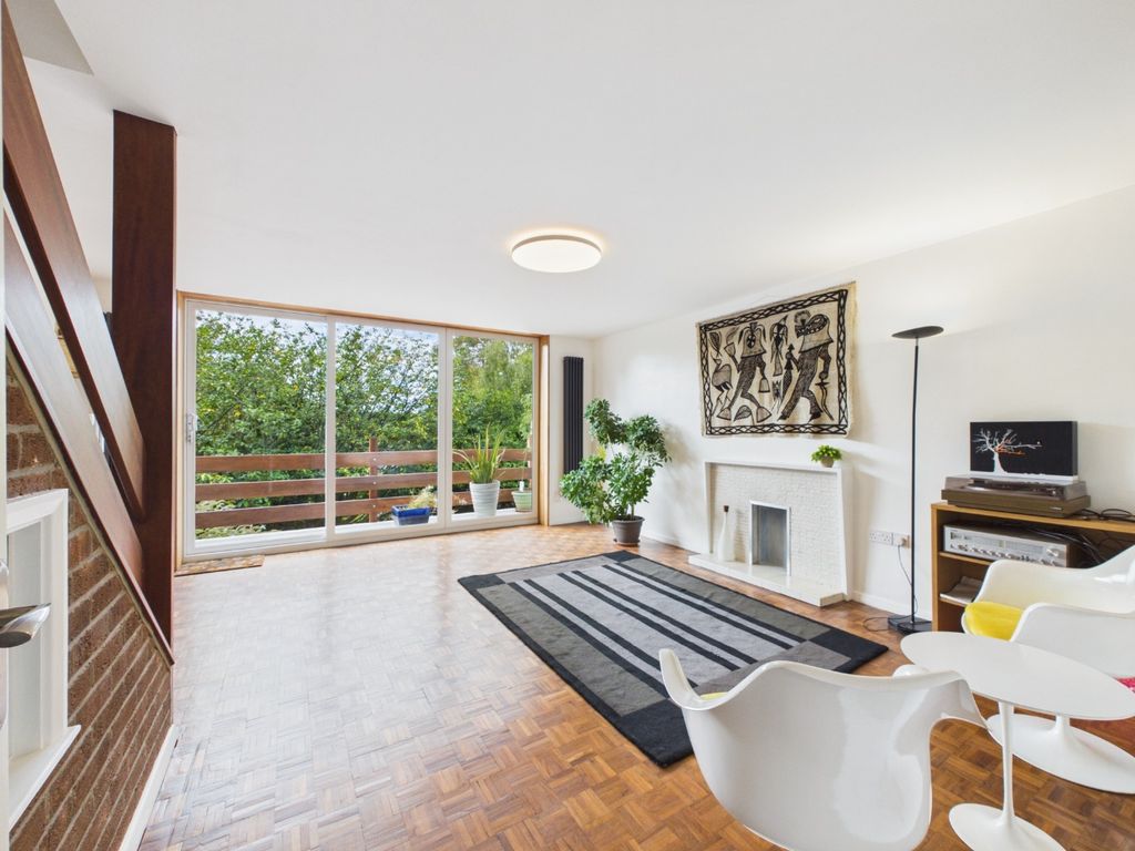 Property photo 3 of 18 5567893