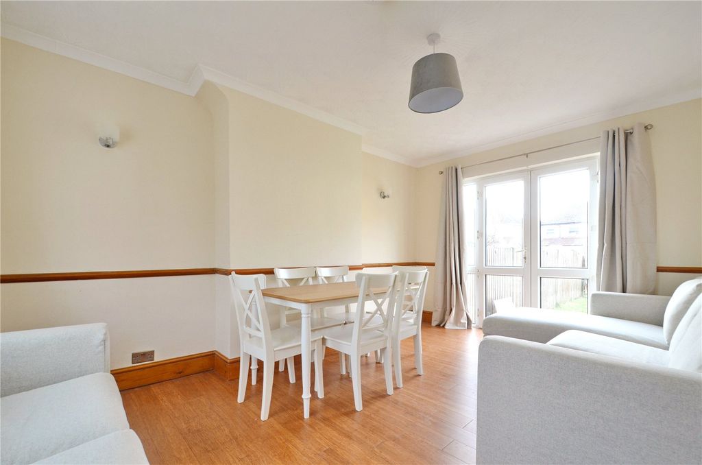 Property photo 2 of 9 Picture No. 03