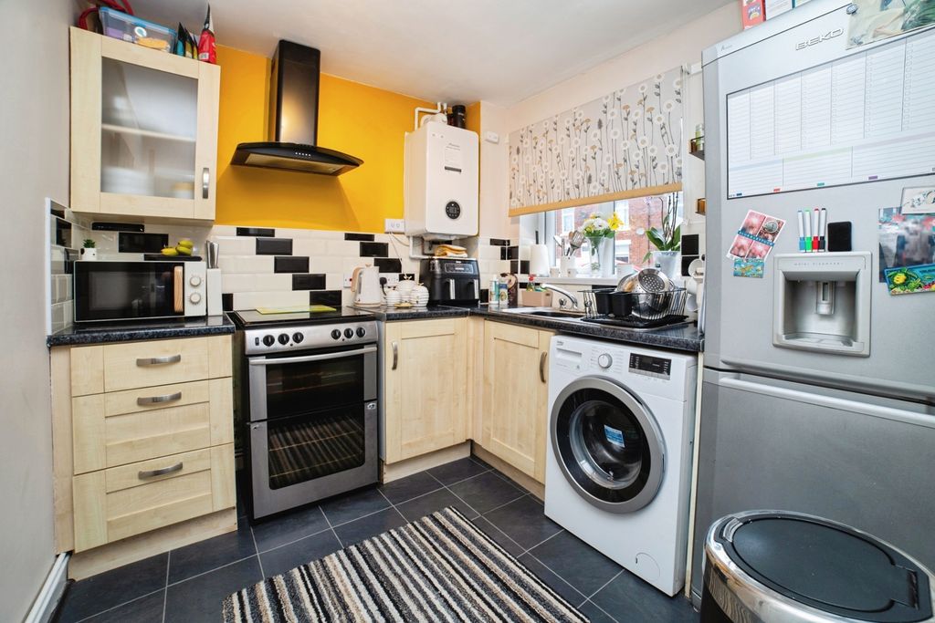 Property photo 3 of 12 Pbox-Img.Jpg