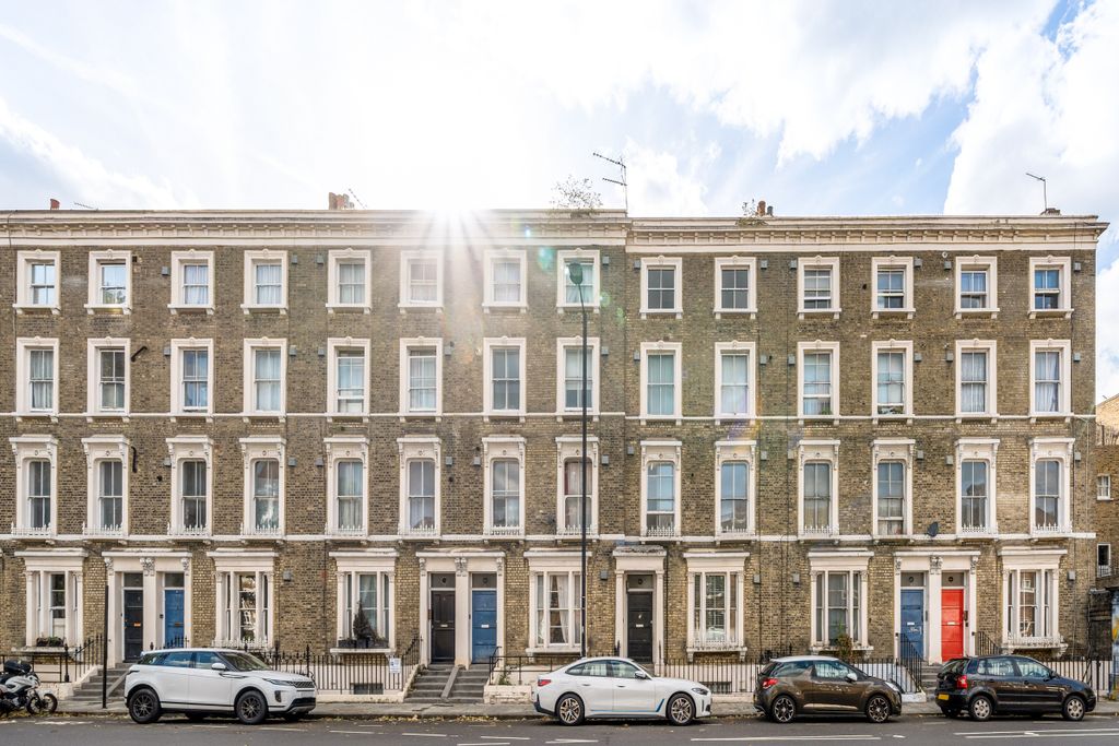 Property photo 2 of 5 1B Tadema Road, Sw10, Martin & Co, Web (1)