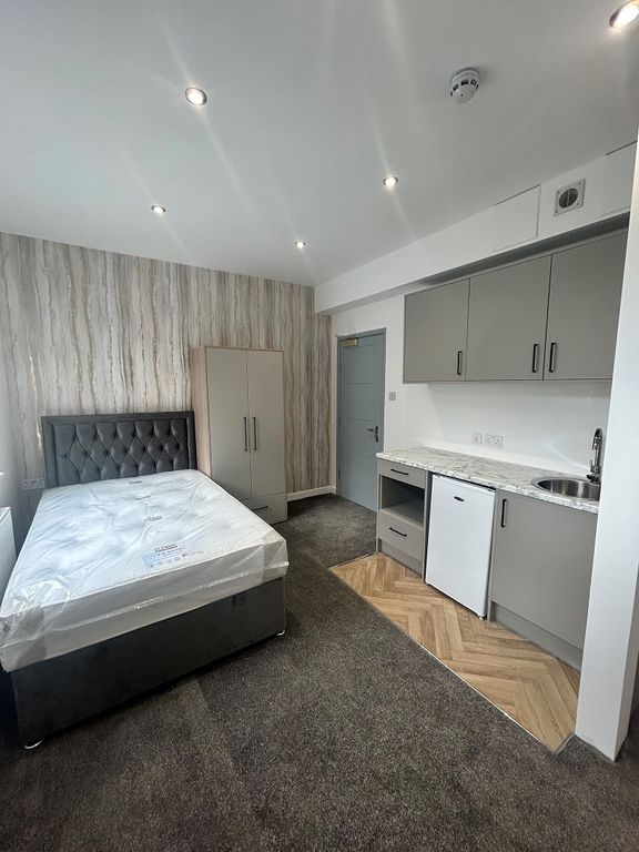 Property photo 2 of 7 2694-Pra12744-2-Raw