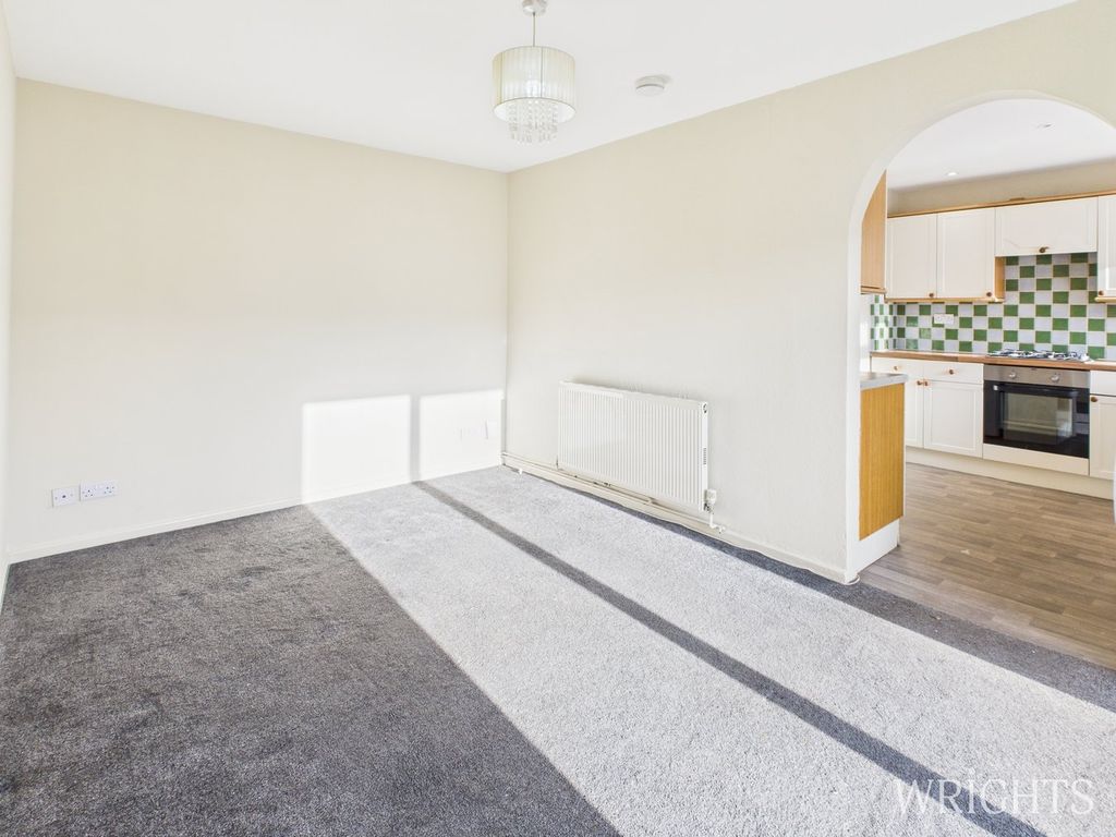 Property photo 2 of 21 Dining Room