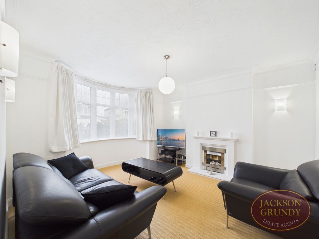 Property photo 2 of 15 Bush Hill