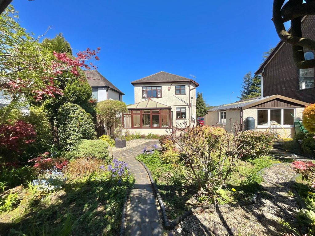 Property photo 1 of 27