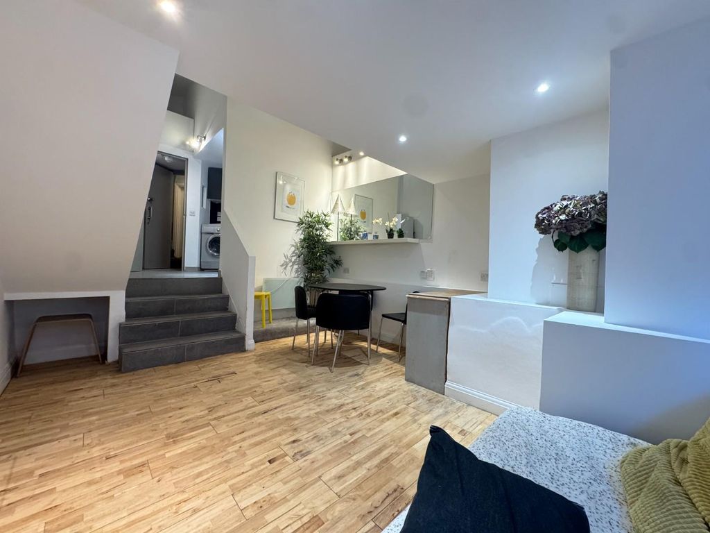 Property photo 2 of 9 Photo 28-08-2025, 17 14 16.Jpg