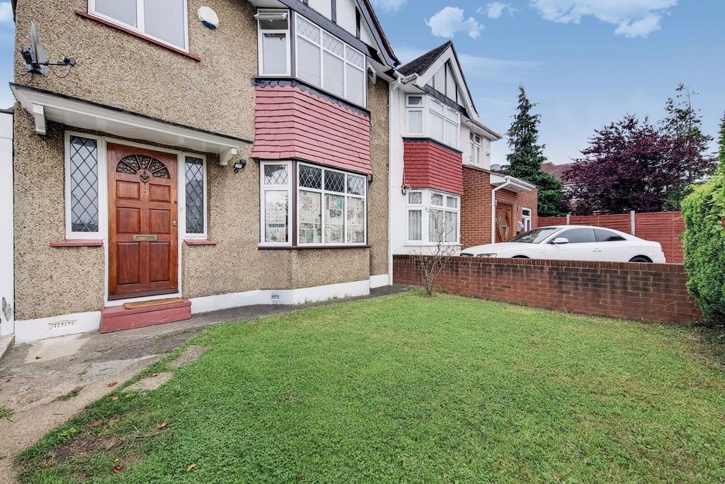 Property photo 2 of 15