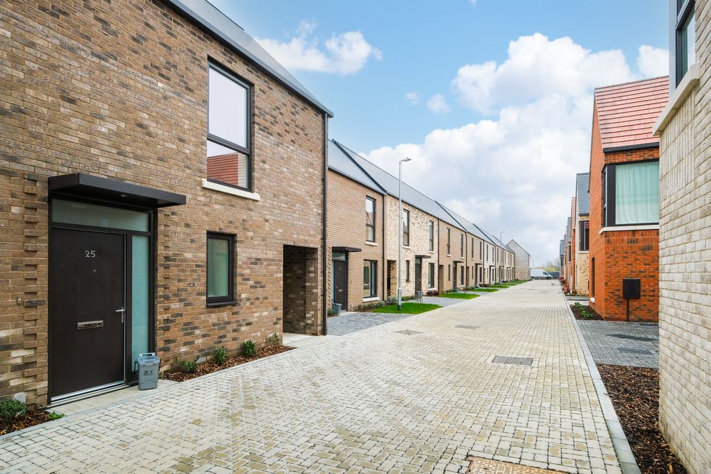 Property photo 3 of 8