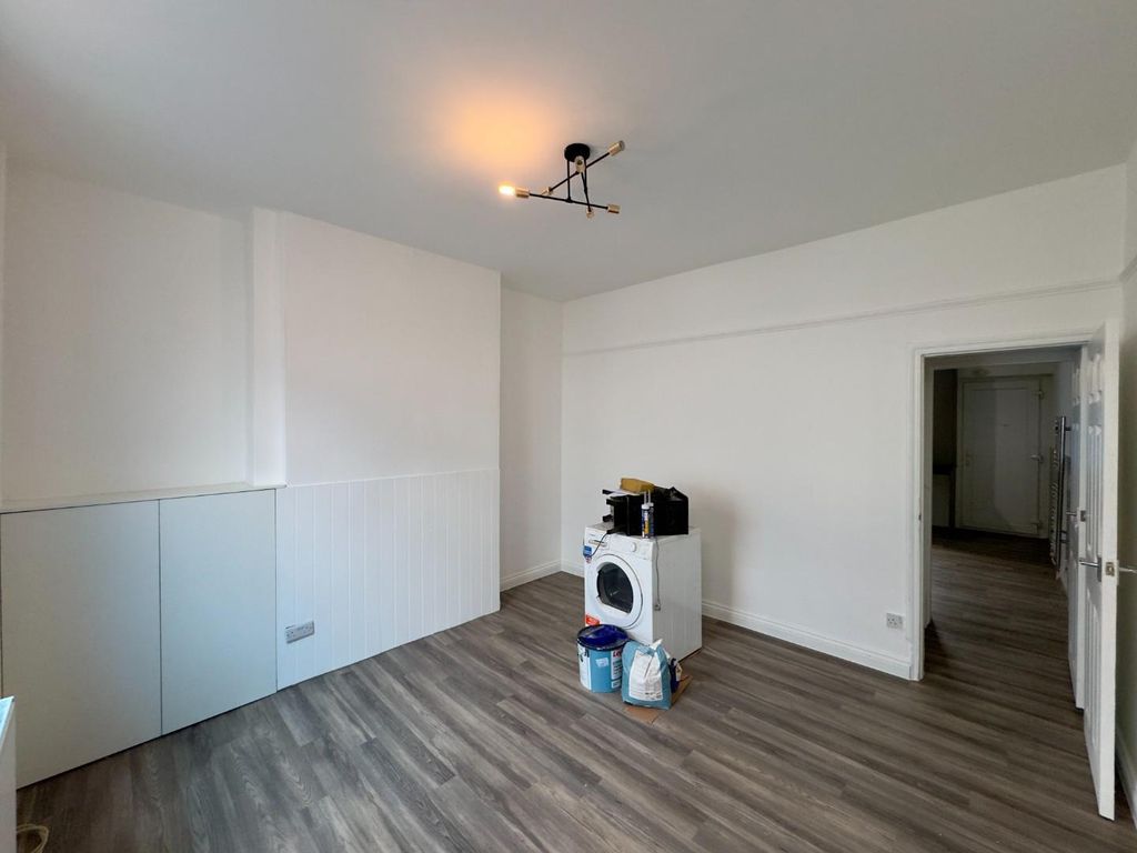 Property photo 3 of 12 Image00013.Jpeg