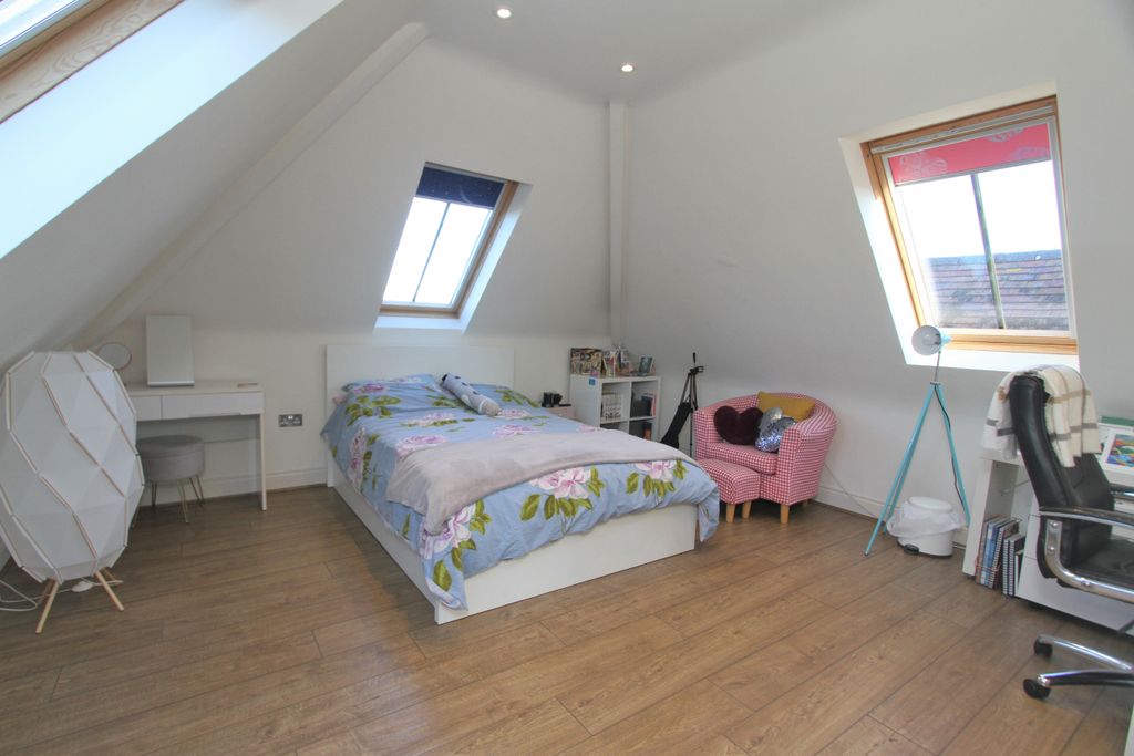 Additional image 24 of 5 bed flat for saleGaudick Road, Eastbourne BN20