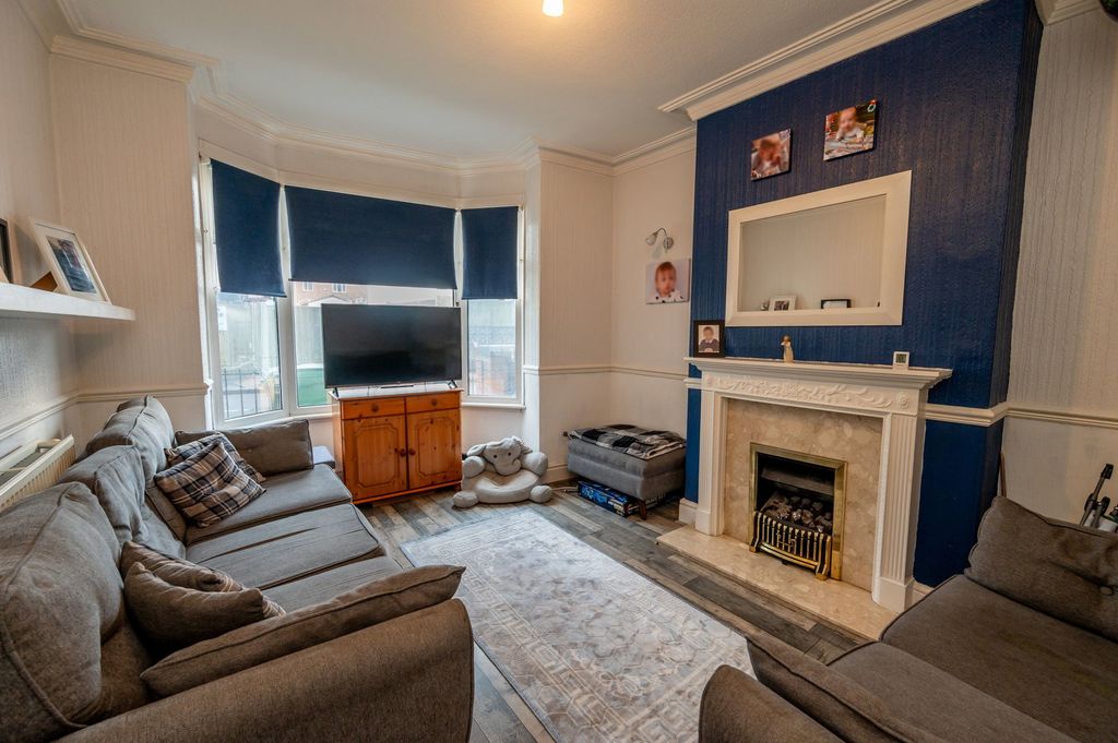 Property photo 3 of 16