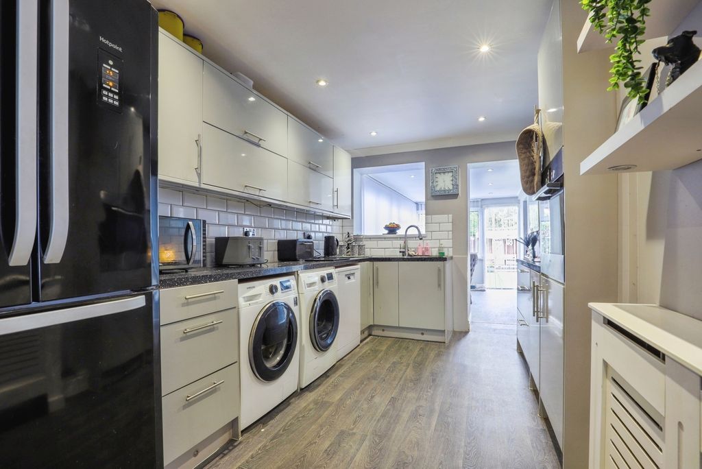 Property photo 2 of 12 Pbox-Img.Jpg