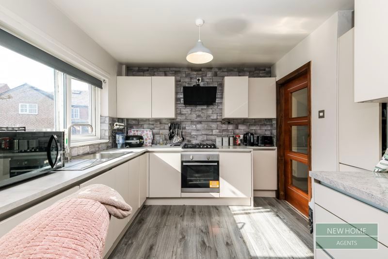 Property photo 2 of 20 Photo 12