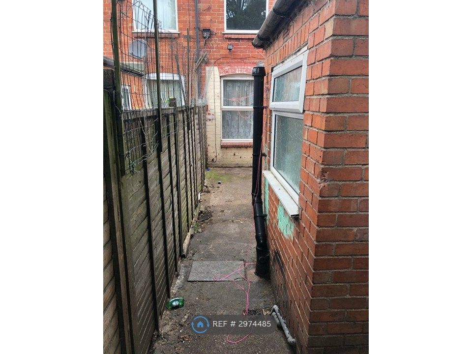 Property photo 2 of 7