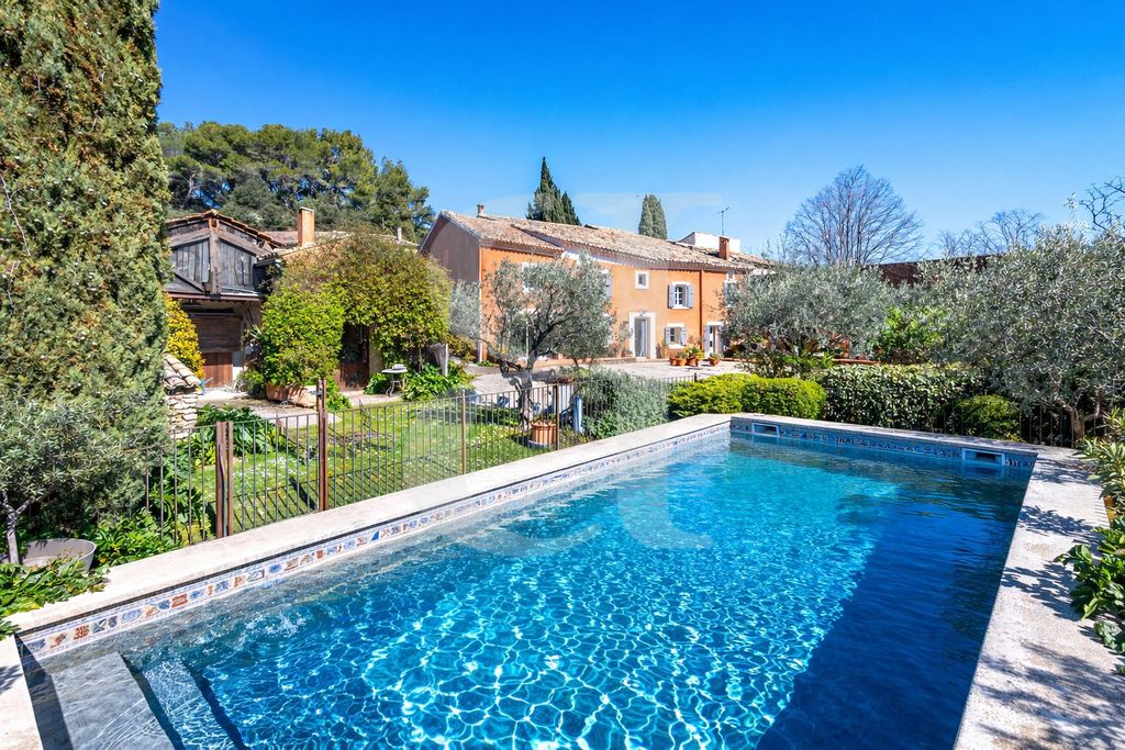 Property photo 3 of 23