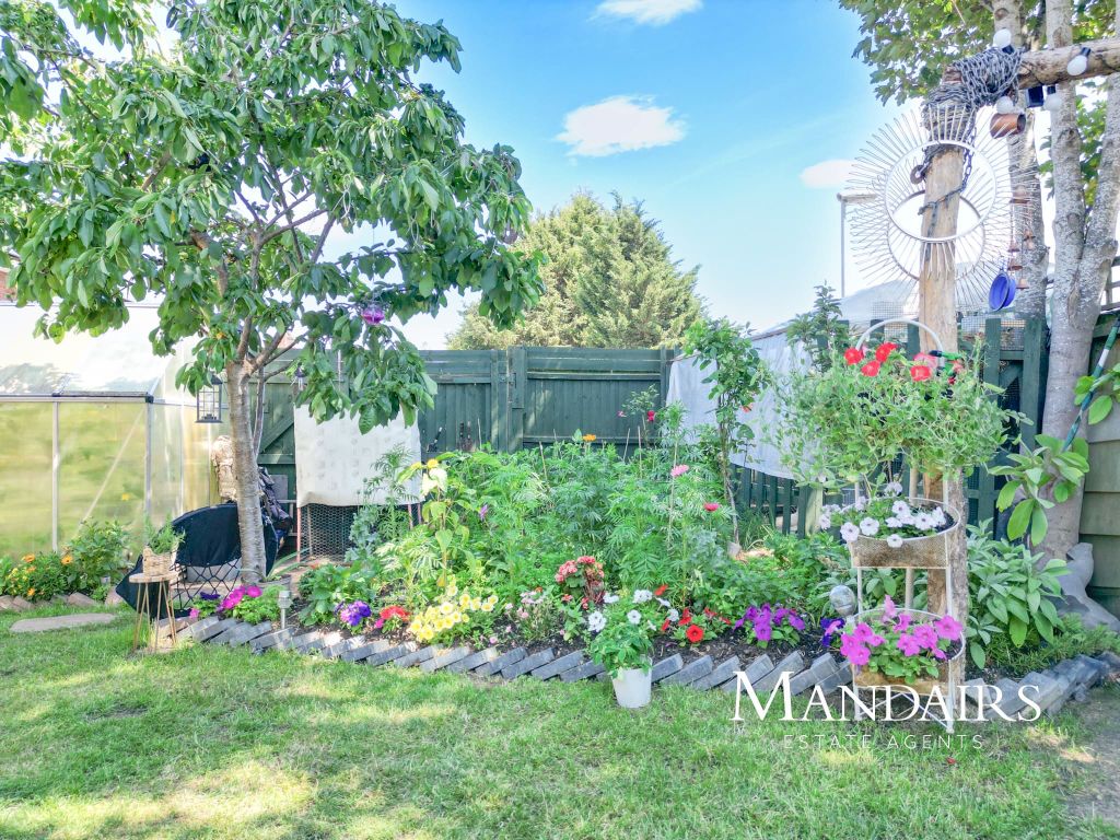 Property photo 3 of 28
