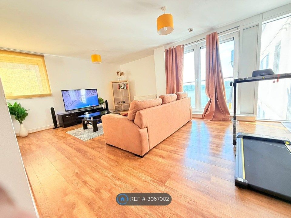 Property photo 2 of 10 Living Area